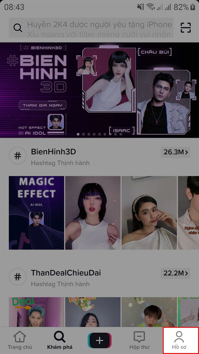 Mở ứng dụng TikTok và chọn Hồ sơ ở góc dưới bên phải