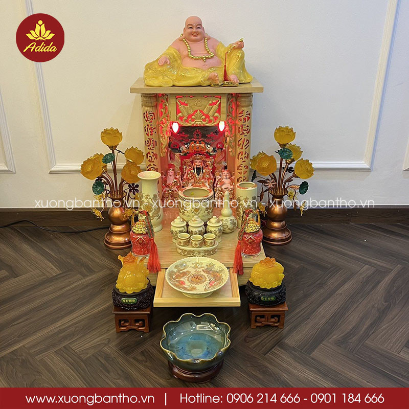 An Vị Đồ Thờ, Kính Cáo Và Thỉnh Cầu Sự Phù Trợ