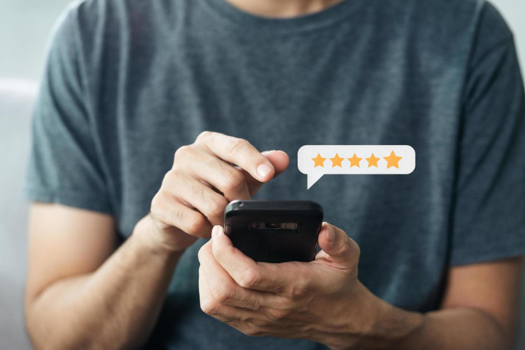 Các mẫu feedback Shopee đa dạng về sản phẩm và dịch vụ
