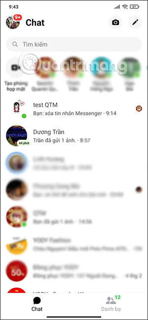 Nhấn giữ nhóm chat để hiển thị tùy chọn xóa trên Android