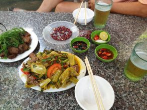 Việt Hà - Quán bia hơi Hà Nội chuẩn được người dân lui tới nhiều