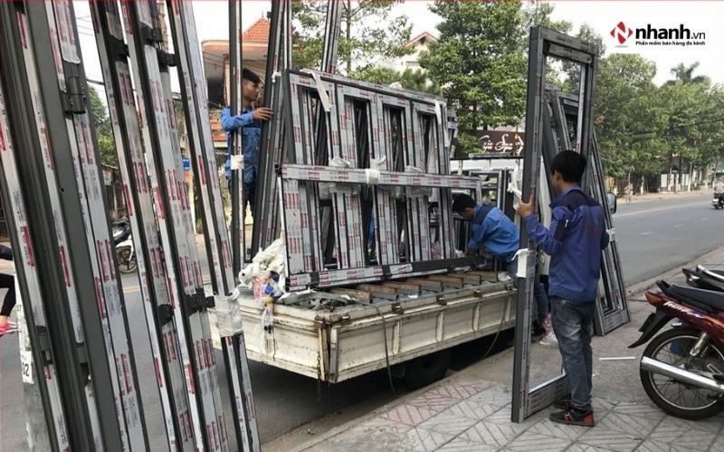 Những thách thức khi quản lý nhôm kính theo phương pháp thủ công