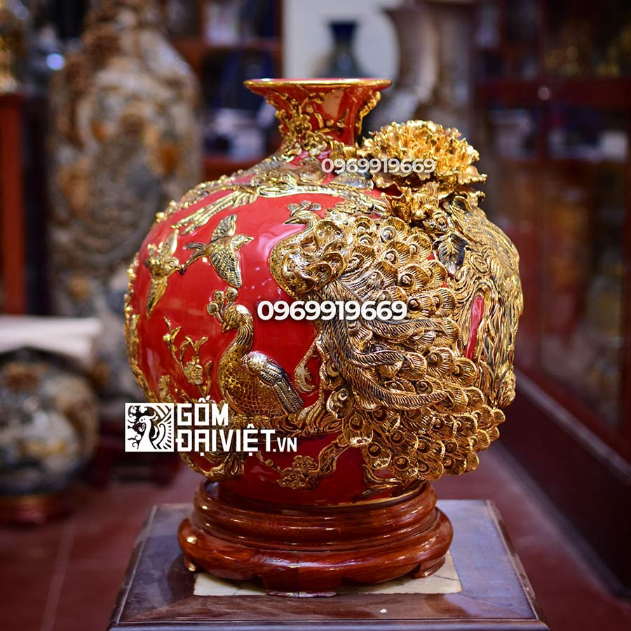 Bình hút tài lộc chim công vẽ vàng màu đỏ mệnh hỏa 35cm