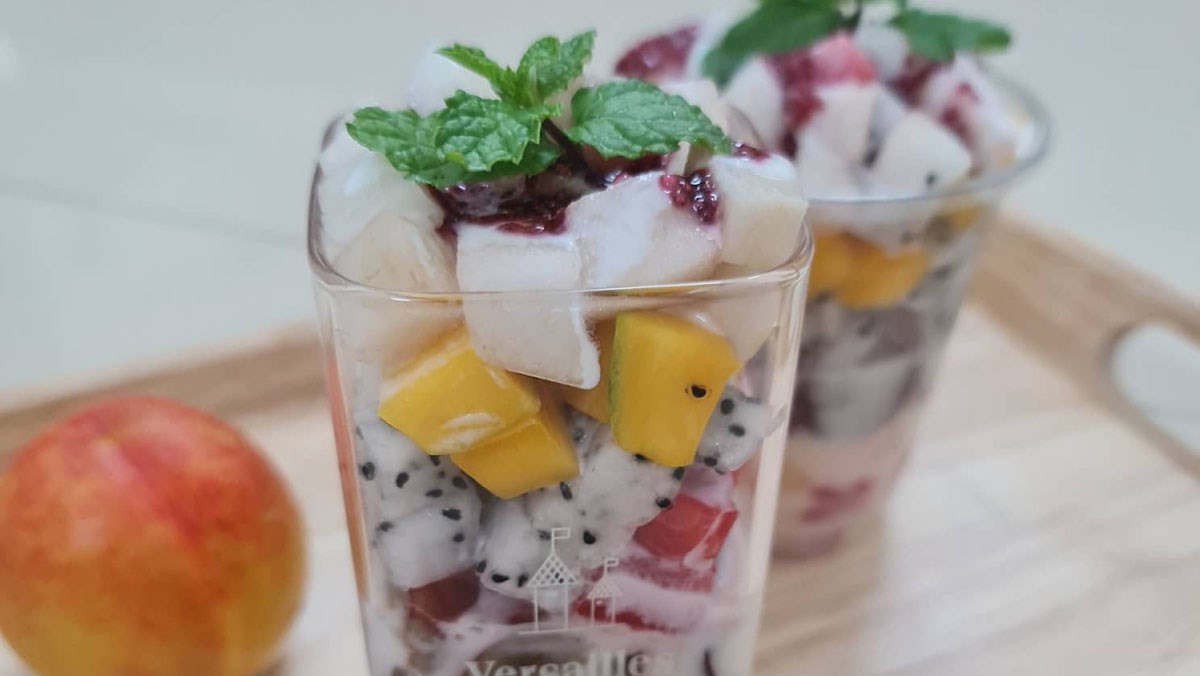 Bát sữa chua hoa quả tươi ngon và bổ dưỡng