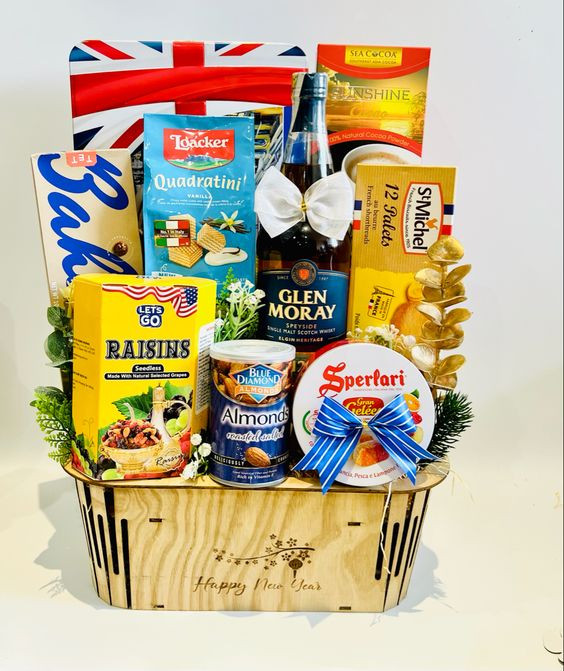 Giỏ bánh kẹo Tết nhập khẩu từ Đức với hương vị thơm ngon đặc trưng