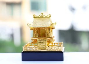 Mô hình Chùa Một Cột mạ vàng 24K, quà tặng cao cấp