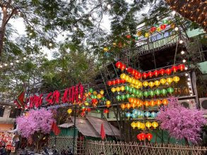 Không gian bên ngoài đẹp của Lương Sơn Quán