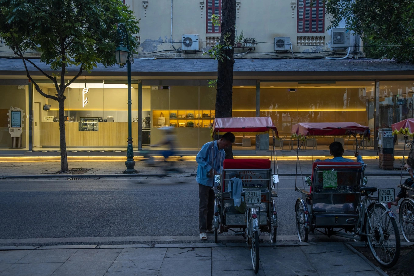 Cửa hàng Phê La gần Nhà Hát Lớn