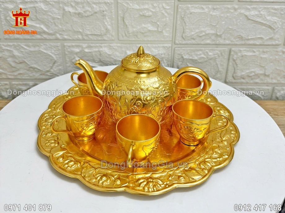 Bộ đồ thờ cúng bằng đồng mạ vàng 24K đầy ý nghĩa