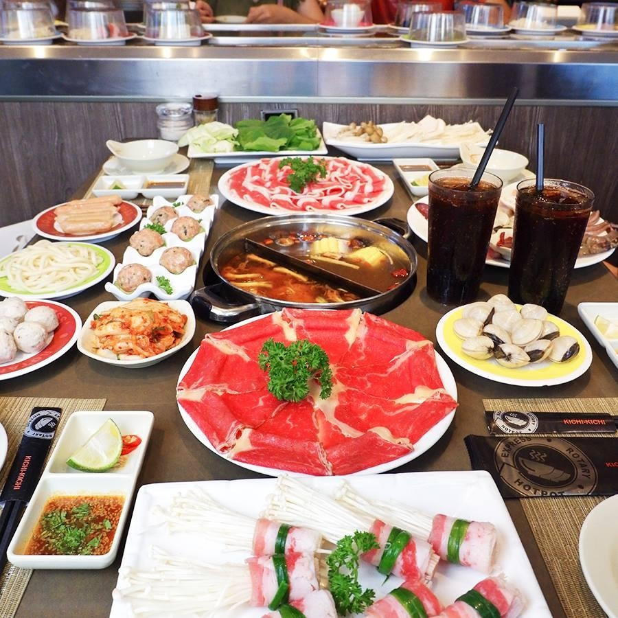 Lẩu băng chuyền đa dạng tại Kichi Kichi