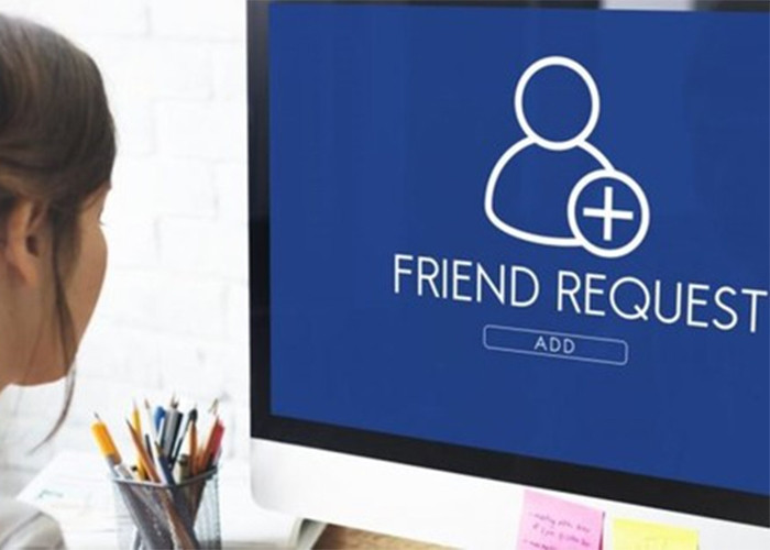 Đối tượng sử dụng phần mềm kết bạn Facebook