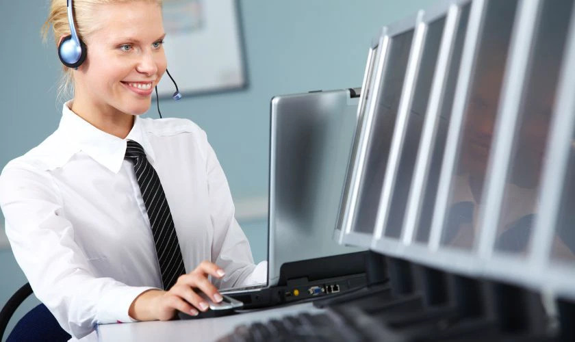 Cách liên hệ trực tiếp với nhân viên chăm sóc khách hàng Shopee Express