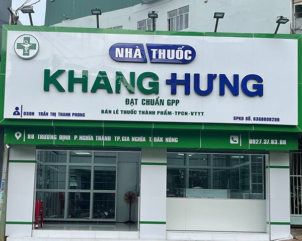Mẫu bảng hiệu quầy thuốc tây Khang Hưng