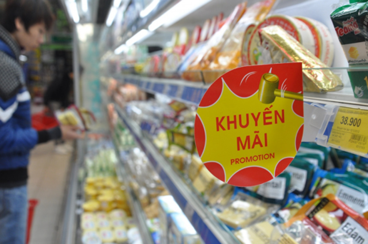 Người tiêu dùng trong hoạt động mua sắm, tiêu thụ hàng hóa