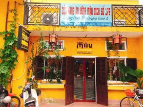 Không gian ấm cúng tại một quán cơm địa phương ở Quy Nhơn