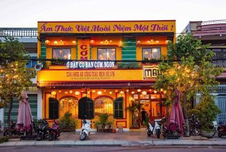 Không gian quán Cơm Mậu Quy Nhơn tái hiện thời bao cấp xưa cũ