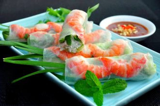Những chiếc gỏi cuốn đầy đặn, tươi ngon