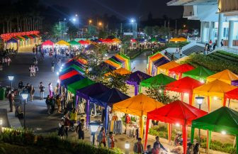 Một góc Làng Đại học Thủ Đức về đêm